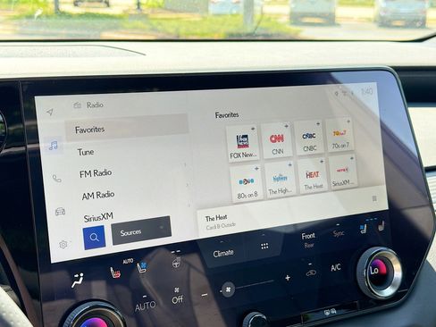 Used 2023 Lexus RX 350 F Sport w/ Accessory Package (Z1) AWD/4WD image 10