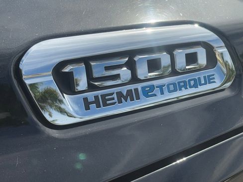 Certified 2021 RAM 1500 Laramie image 31