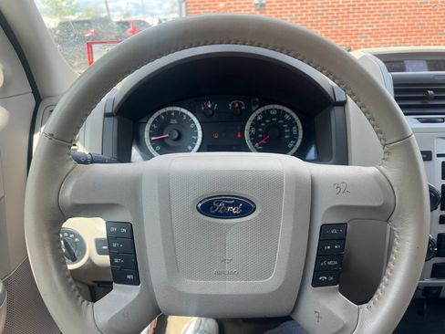 Used 2012 Ford Escape XLT FWD image 18