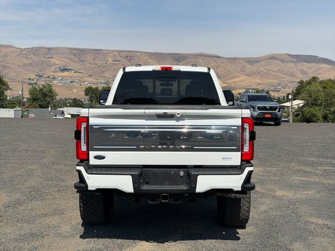 Used 2023 Ford F350 Platinum w/ FX4 Off-Road Package AWD/4WD image 11
