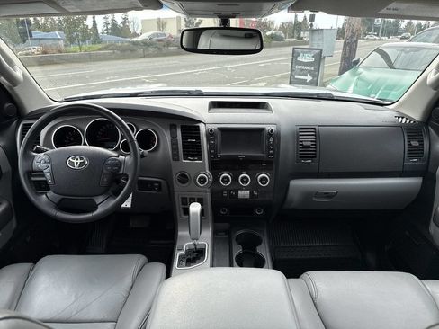 Used 2013 Toyota Sequoia Limited AWD/4WD image 30