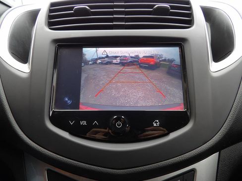 Used 2016 Chevrolet Trax LT w/ LT Convenience Package image 17