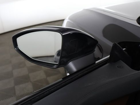 Used 2023 Audi e-tron GT Premium Plus image 32