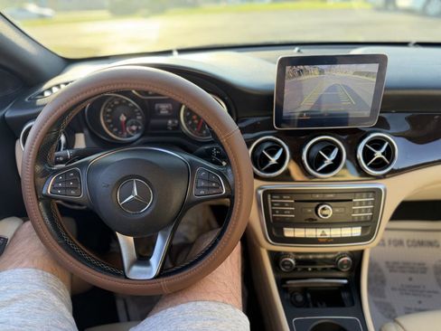 Used 2019 Mercedes-Benz CLA 250 image 12