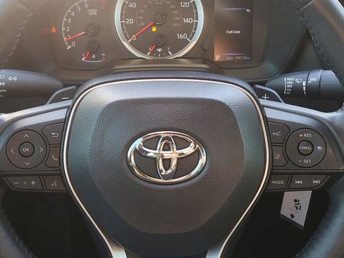 Used 2020 Toyota Corolla SE image 27