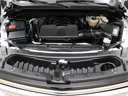 Certified 2021 Chevrolet Suburban High Country image 33