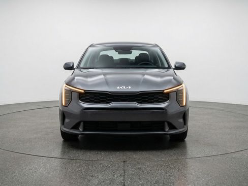Used 2025 Kia K4 FWD image 2