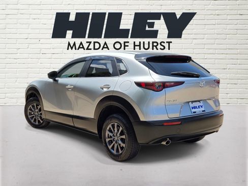 Used 2020 MAZDA CX-30 FWD image 4