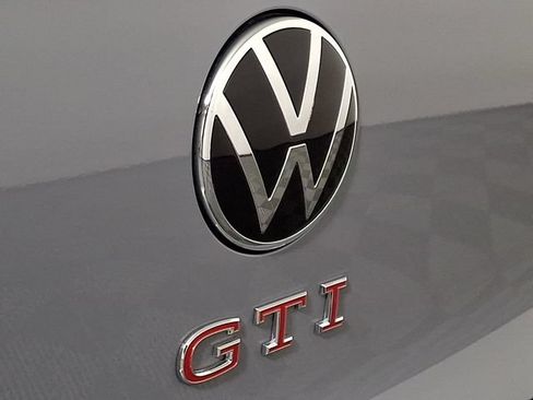 Used 2024 Volkswagen GTI SE FWD image 31