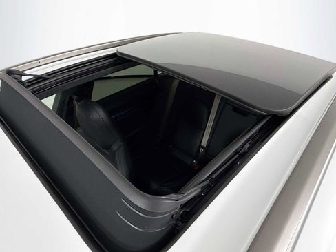 New 2025 Porsche Macan Turbo Electric image 23