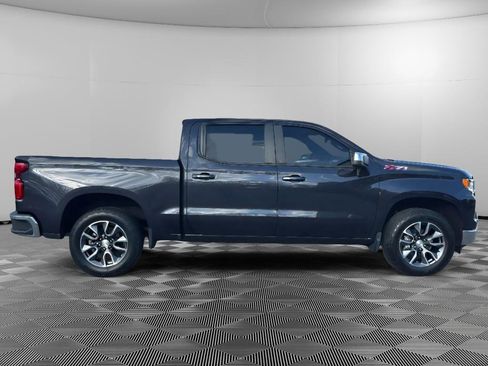 Used 2023 Chevrolet Silverado 1500 LT w/ Z71 Off-Road Package image 6