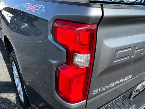 Used 2022 Chevrolet Silverado 1500 Custom AWD/4WD image 21