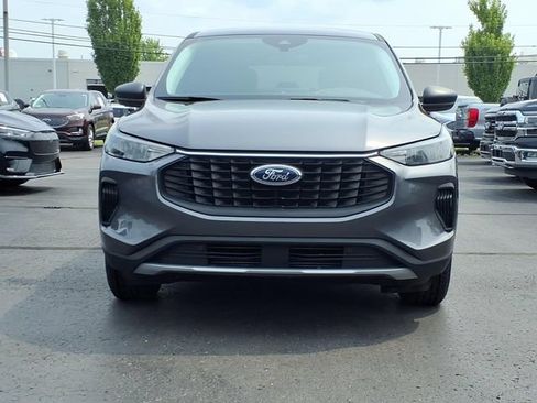 Certified 2024 Ford Escape Active w/ Tech Pack #1 AWD/4WD image 2