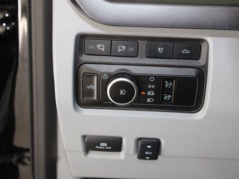 Used 2024 Ford F350 Limited w/ FX4 Off-Road Package image 28