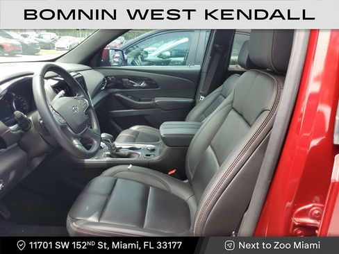 Used 2023 Chevrolet Traverse RS image 22