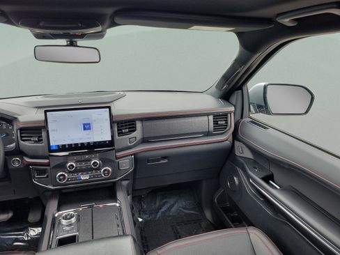 Used 2022 Ford Expedition Limited RWD image 9