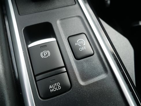 Certified 2024 Nissan Pathfinder SV AWD/4WD image 36