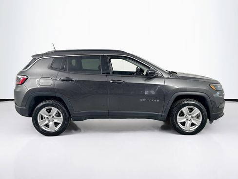 Used 2022 Jeep Compass Latitude w/ Convenience Group image 4