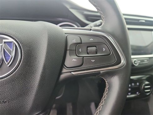 Used 2022 Buick Encore GX Select image 32