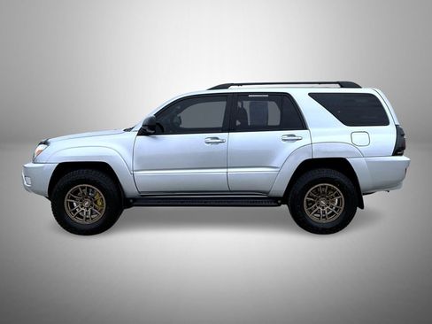 Used 2004 Toyota 4Runner SR5 image 8