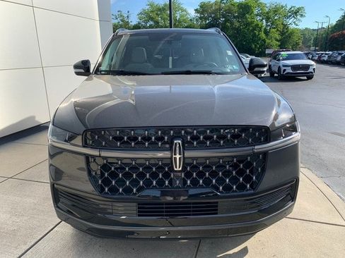 New 2026 Lincoln Navigator Black Label w/ Black Label Special Edition AWD/4WD image 16