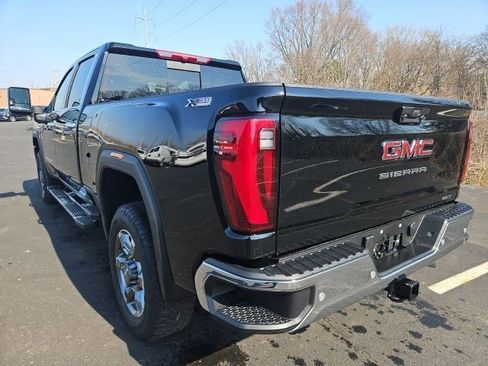 New 2026 GMC Sierra 2500 SLT w/ SLT Premium Package AWD/4WD image 3