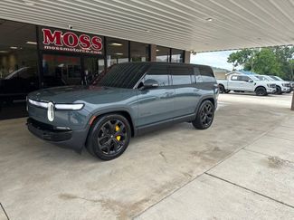 Used 2025 Rivian R1S Premium AWD/4WD video 1