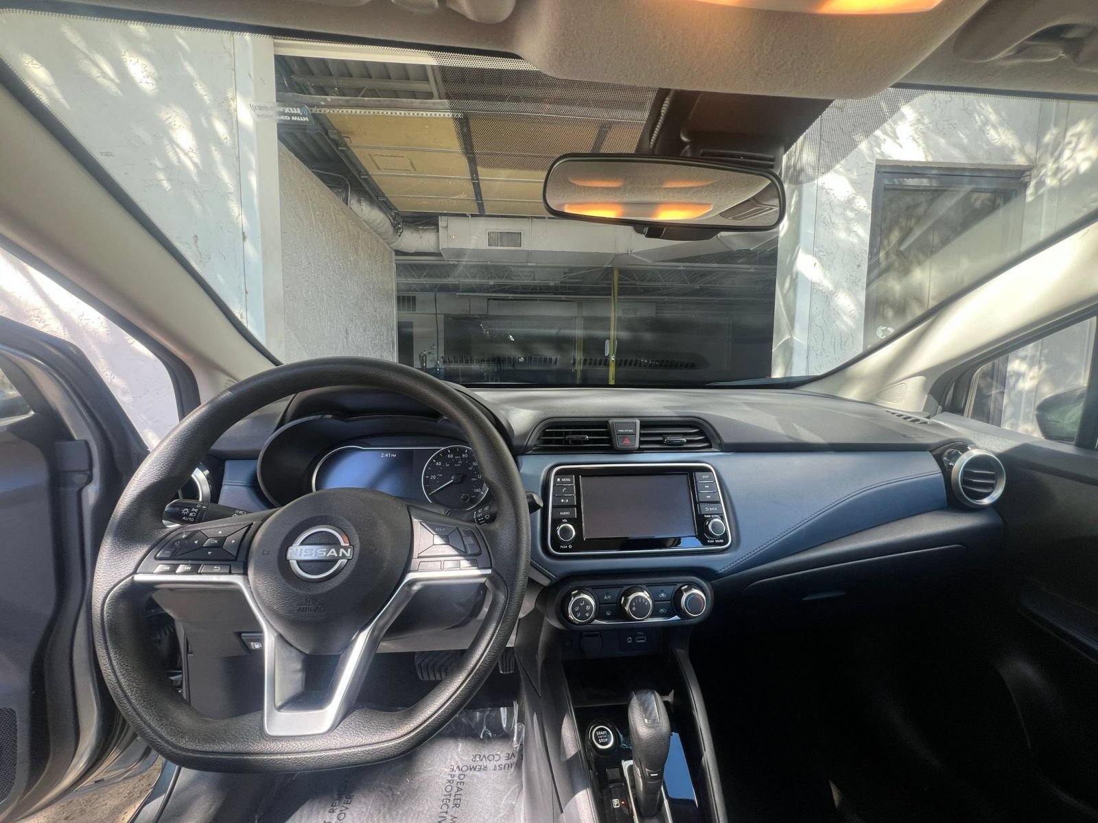 Used 2025 Nissan Versa SV FWD image 27