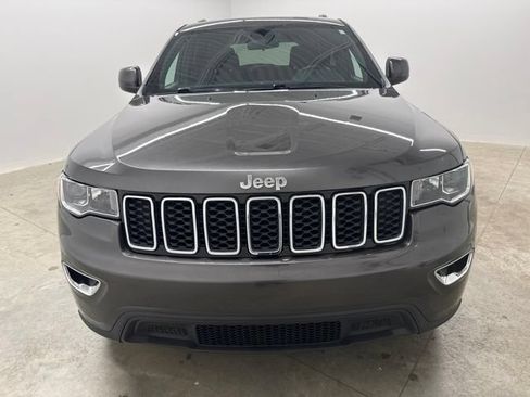 Used 2021 Jeep Grand Cherokee Laredo AWD/4WD image 2