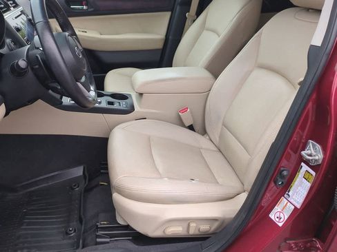 Used 2018 Subaru Outback 2.5i Limited image 15