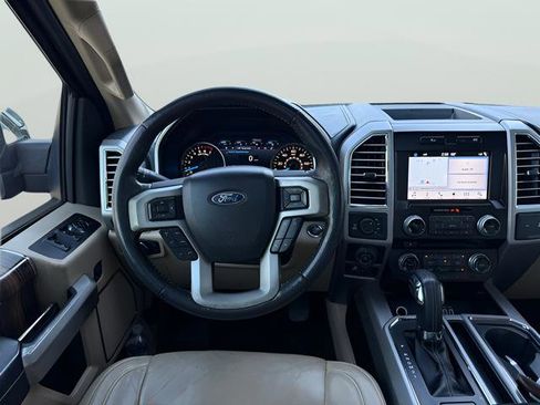 Used 2016 Ford F150 Lariat w/ Equipment Group 502A Luxury image 10