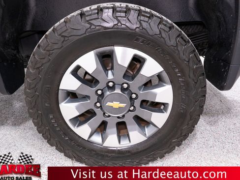 Used 2022 Chevrolet Silverado 2500 Custom w/ Gooseneck/5TH Wheel Package RWD image 10