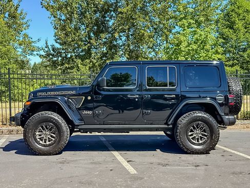 Used 2025 Jeep Wrangler Unlimited Rubicon 392 AWD/4WD image 6
