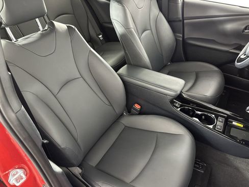 Used 2021 Toyota Prius image 29