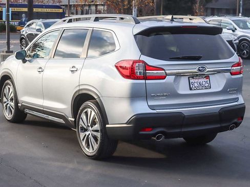 Used 2022 Subaru Ascent Limited w/ Technology Package image 2