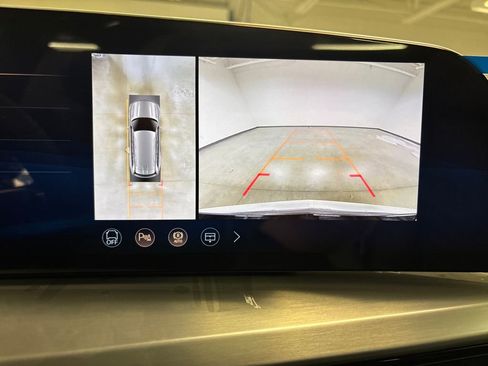 New 2026 Cadillac Vistiq Premium Luxury image 42