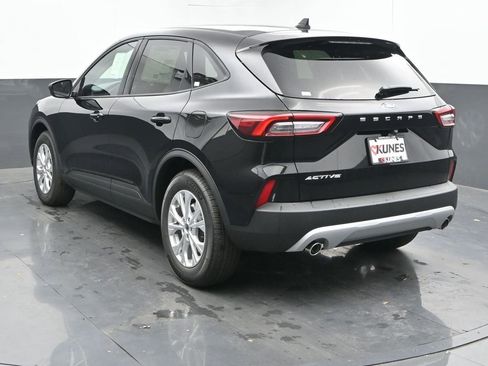 New 2026 Ford Escape Active image 8