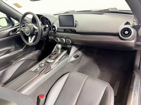 Used 2017 MAZDA MX-5 Miata RF Grand Touring image 22