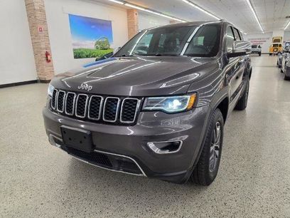 Used 2017 Jeep Grand Cherokee Limited w/ Luxury Group II
