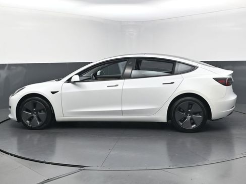 Used 2023 Tesla Model 3 Standard Range RWD image 8