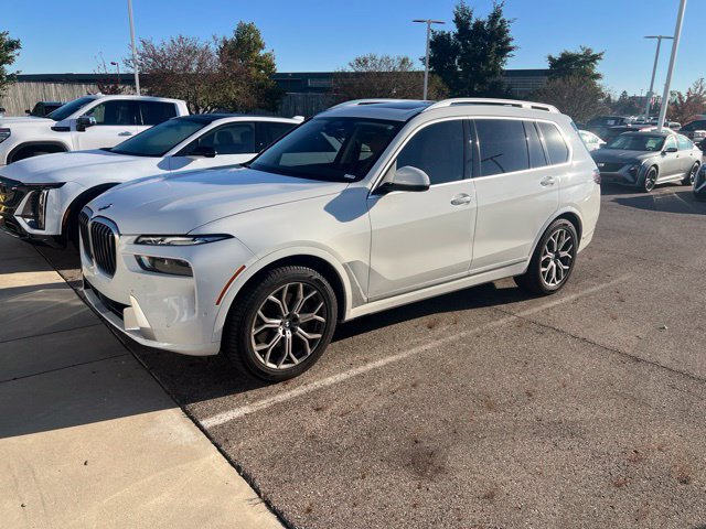 Used 2024 BMW X7 xDrive40i AWD/4WD image 1
