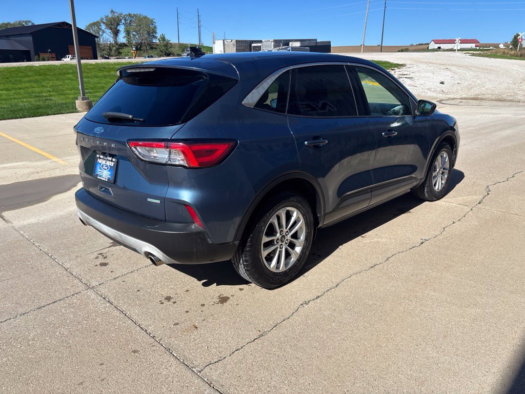 Used 2020 Ford Escape SE FWD image 4
