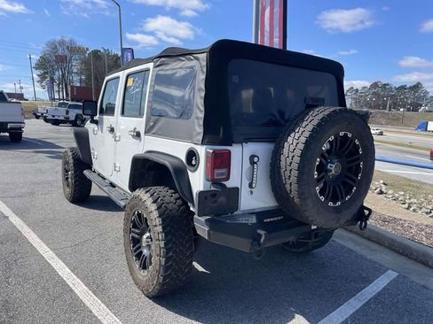 Used 2015 Jeep Wrangler Unlimited Sport w/ Connectivity Group image 5