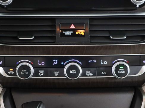 Used 2018 Honda Accord EX image 20
