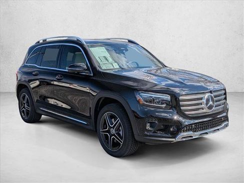 Used 2026 Mercedes-Benz GLB 250 4MATIC image 6
