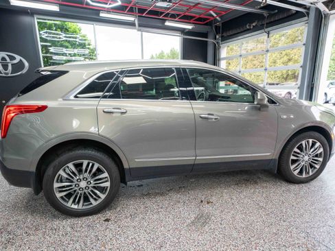 Used 2018 Cadillac XT5 Premium Luxury AWD/4WD image 4