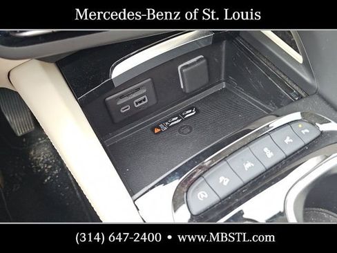 Used 2023 Buick Envision Avenir AWD/4WD image 34