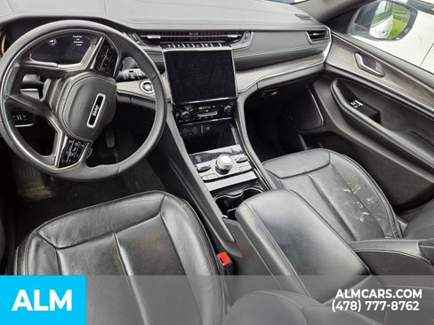 Used 2023 Jeep Grand Cherokee Overland AWD/4WD image 18