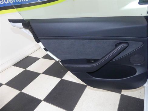 Used 2023 Tesla Model 3 Standard Range RWD image 22