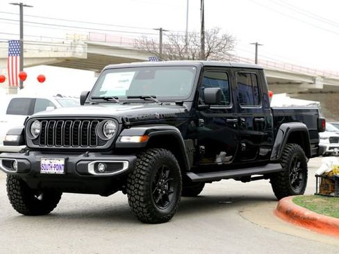 New 2026 Jeep Gladiator Sport image 7